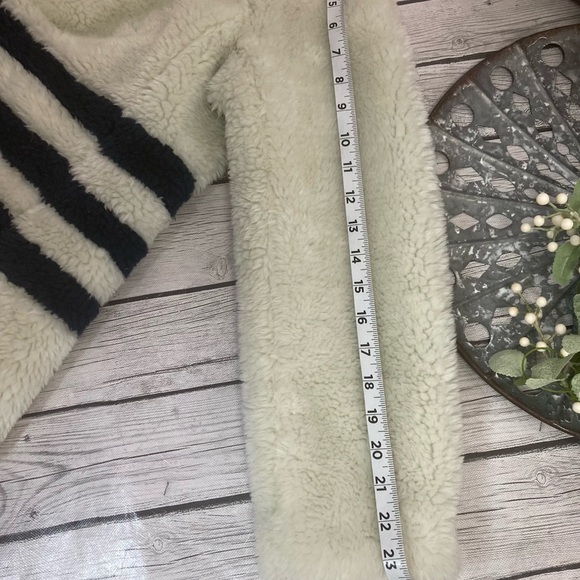 J Crew Faux Fur Teddy Coat - Picture 12 of 13